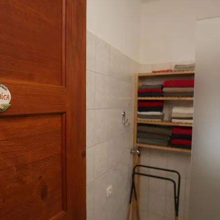 Ferienhaus Ostir *